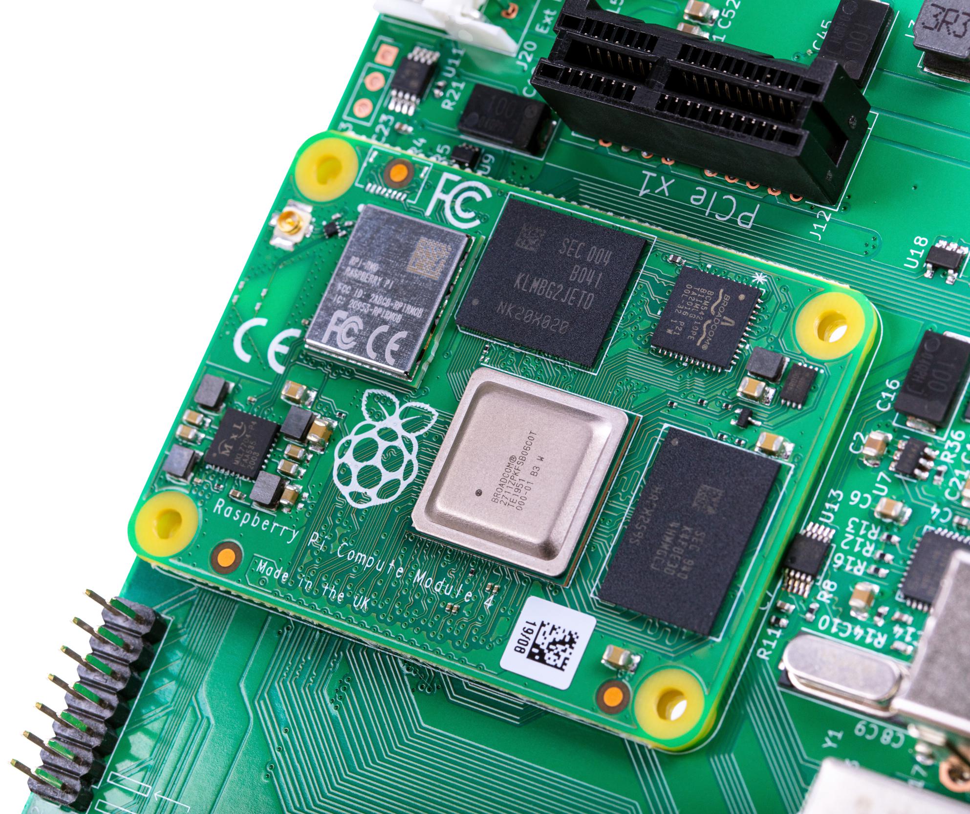 Raspberry Pi CM4 eMMC 32GB RAM 8GB with WiFi - CM4108032